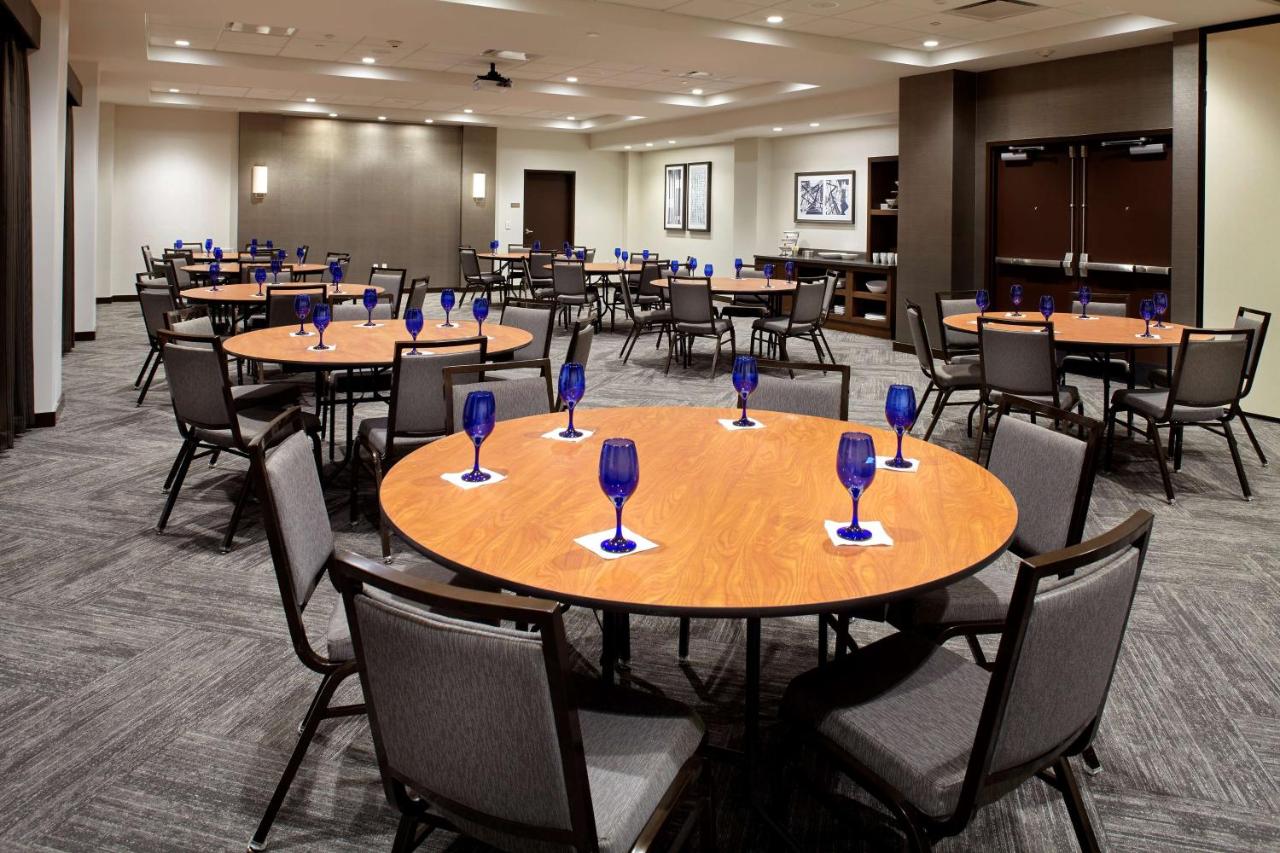 | Hyatt Place Cleveland/Lyndhurst/Legacy Village