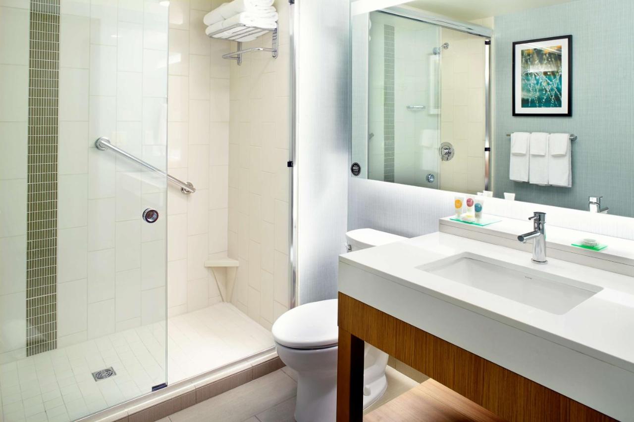 | Hyatt Place Cleveland/Lyndhurst/Legacy Village