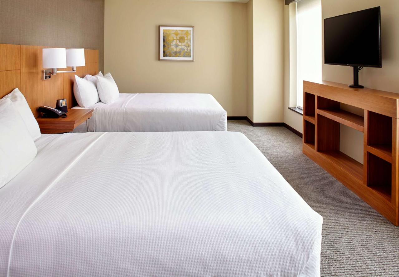 | Hyatt Place Cleveland/Lyndhurst/Legacy Village
