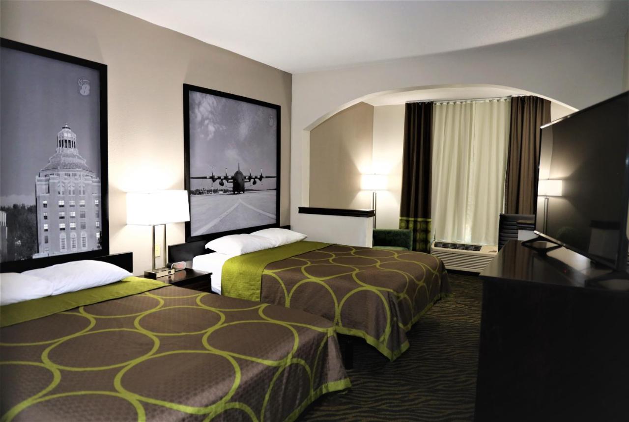 Queen Room with Two Queen Beds - Non-Smoking at Super 8 by Wyndham High Point/Greensboro