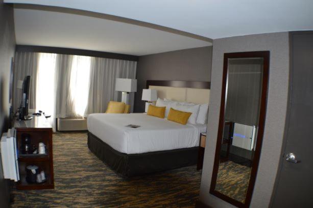 Wellness Room - Non-Smoking at Wyndham Lancaster Resort & Convention Center