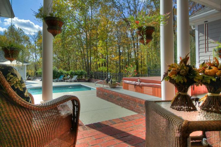 | Bluegrass Country Estate