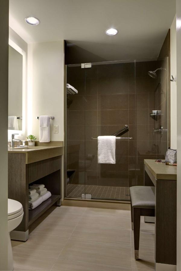 1 Bedroom Suite, 1 King Bed at Hyatt House Indianapolis / Fishers