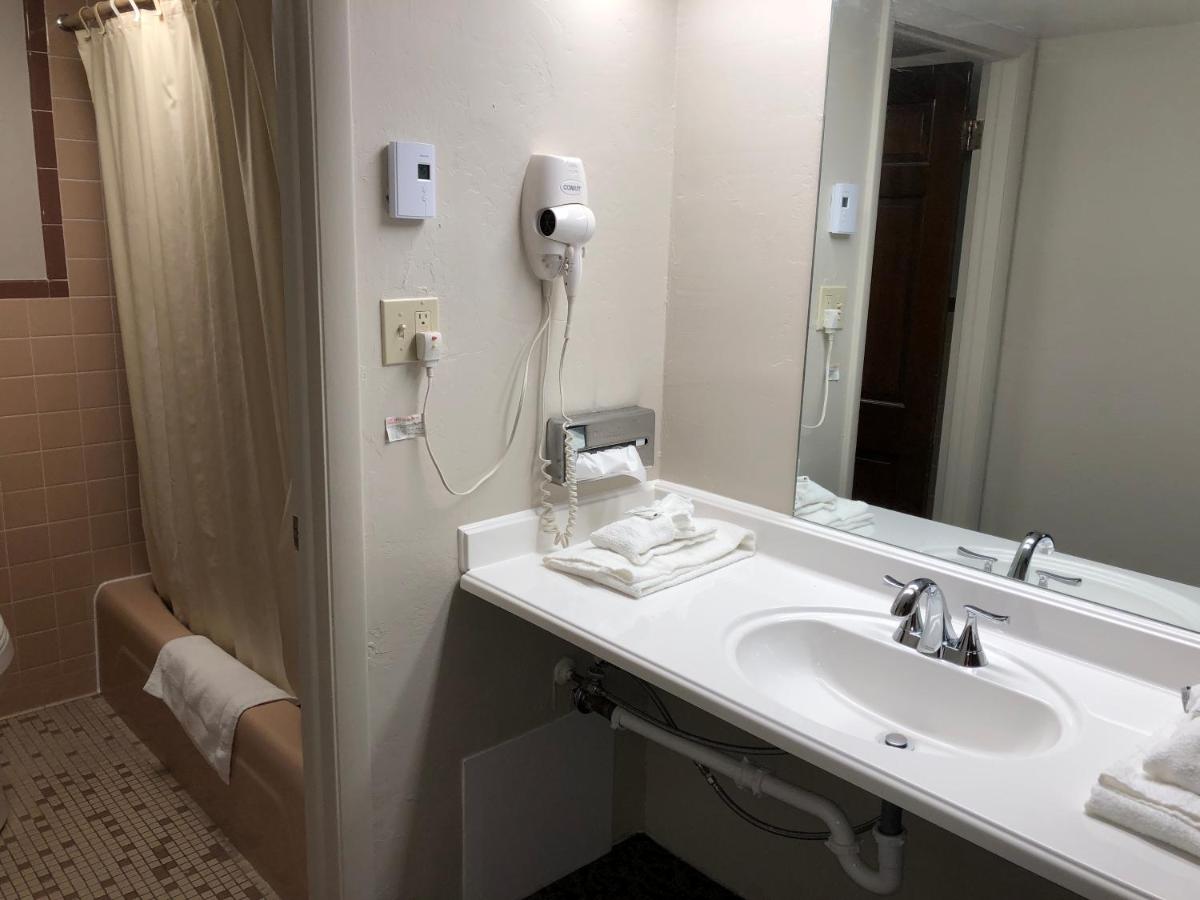 | Dunes Inn Alamosa