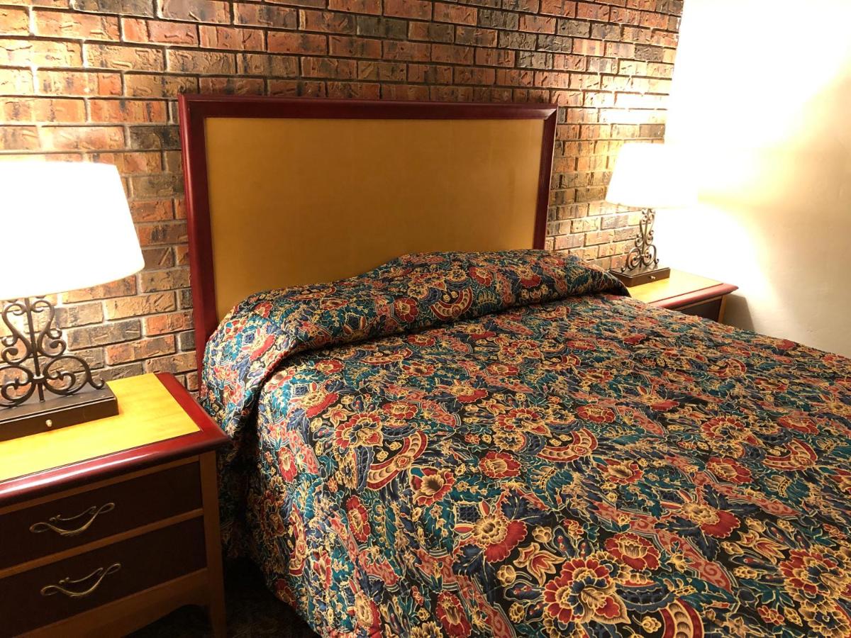  | Dunes Inn Alamosa