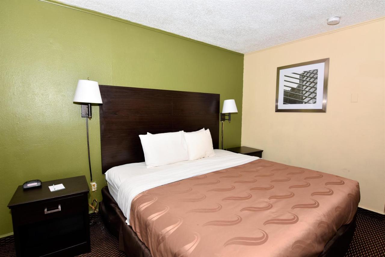 King Room - Non-Smoking at Rodeway Inn Harbison Area