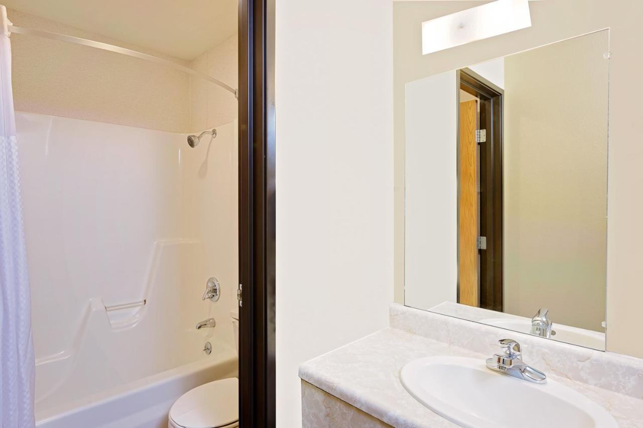 | Americas Best Value Inn Onawa