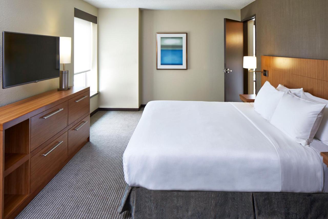 Ada Suite King Shower at Hyatt Place Lansing - East