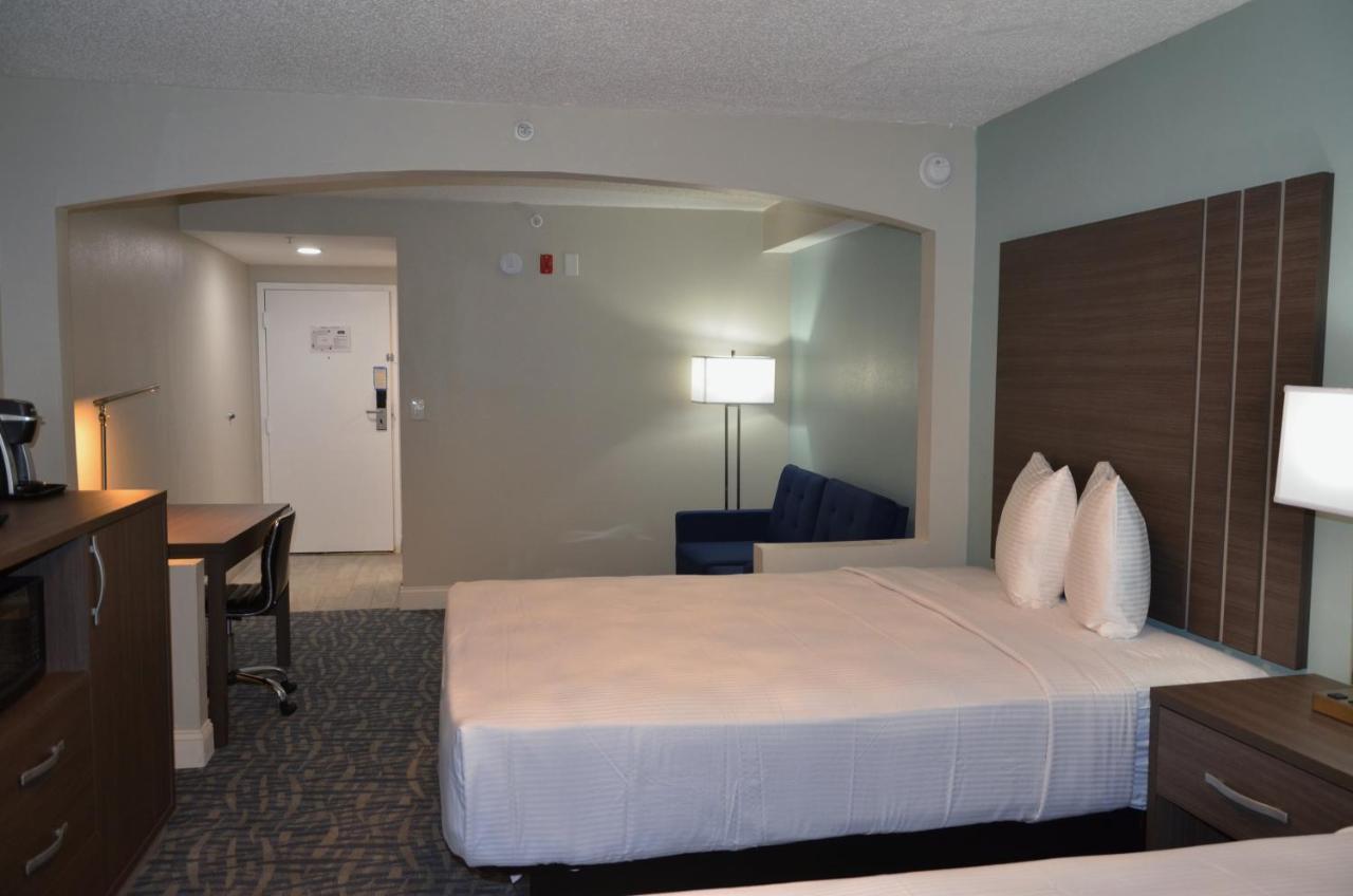 Executive Two Queens Renovated at Opal Hotel & Suites