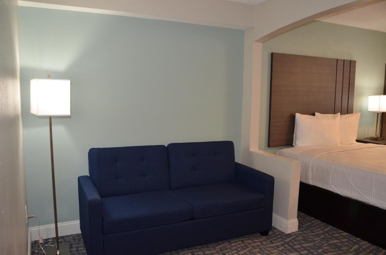 Executive Two Queens Renovated at Opal Hotel & Suites