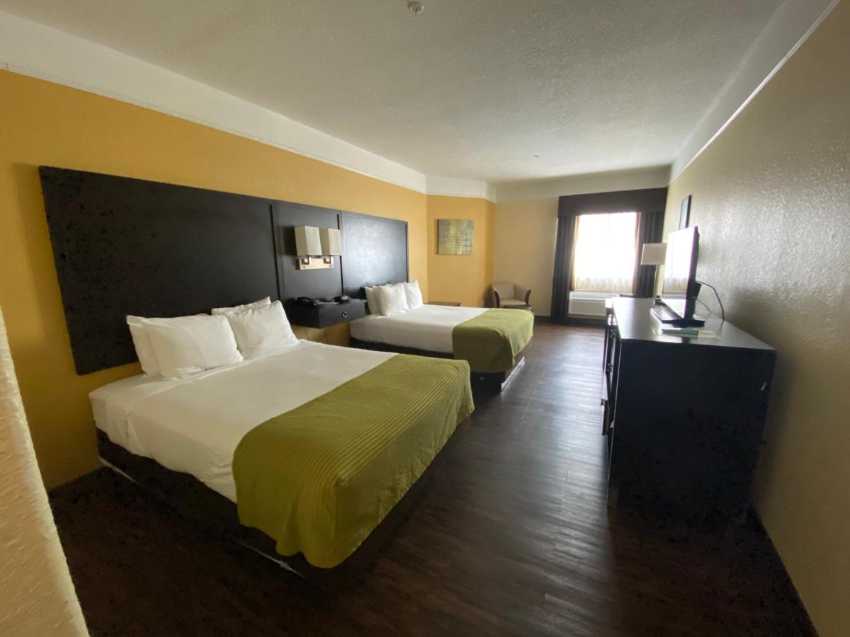 Queen Room with Two Queen Beds - Non Smoking at Galveston Beach Hotel