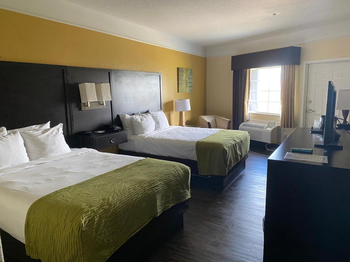 Queen Room with Two Queen Beds with Bathtub - Disability Access at Galveston Beach Hotel
