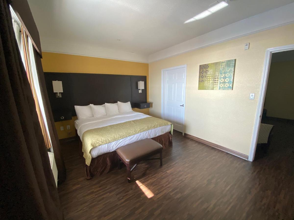 Family Room at Galveston Beach Hotel