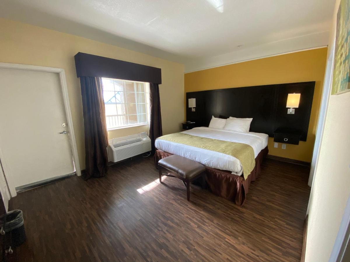 Family Room at Galveston Beach Hotel