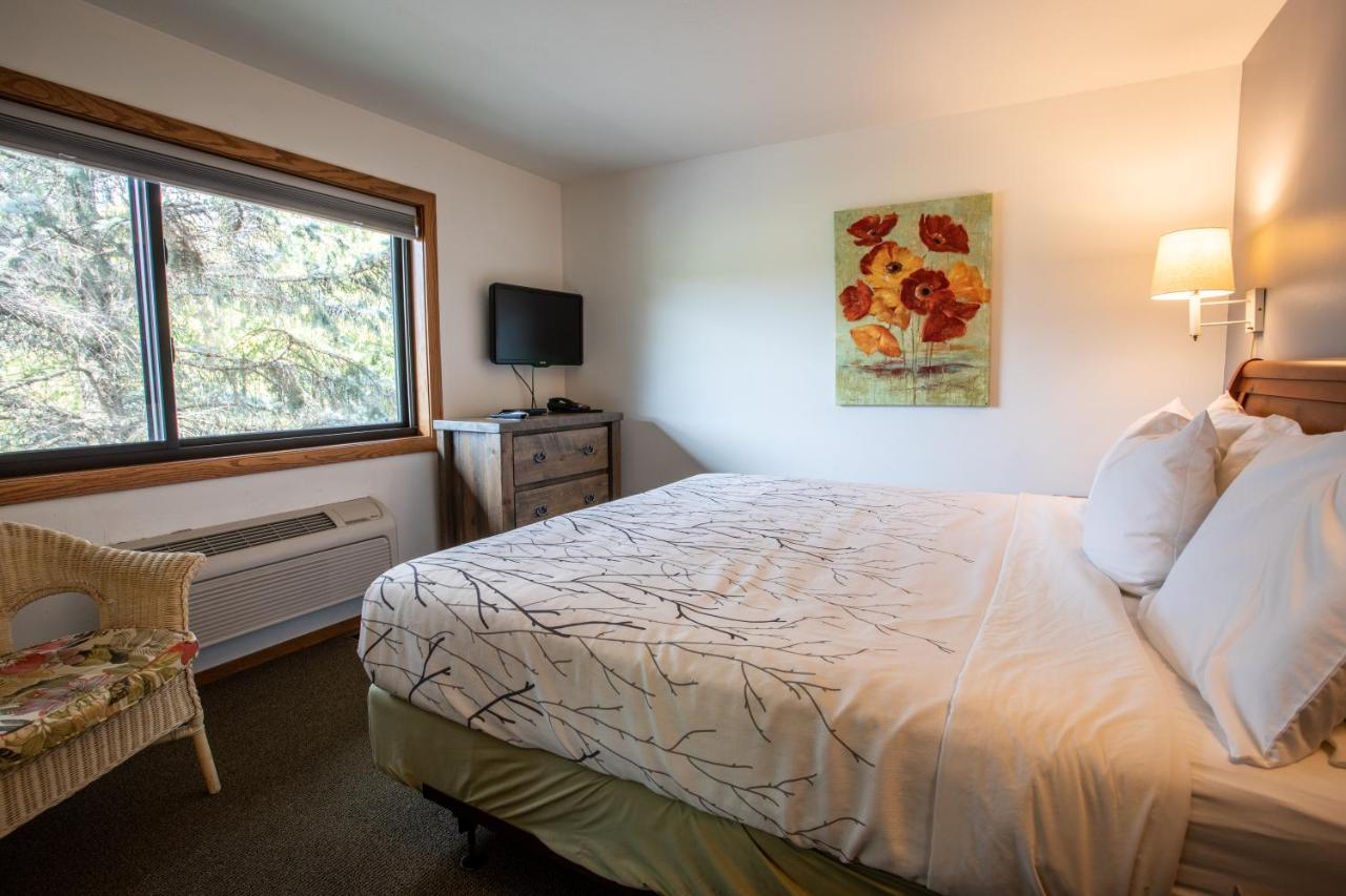 | Open Hearth Lodge