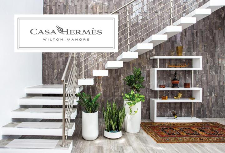 | CASA HERMÈS Wilton Manor - Gay Guesthouse