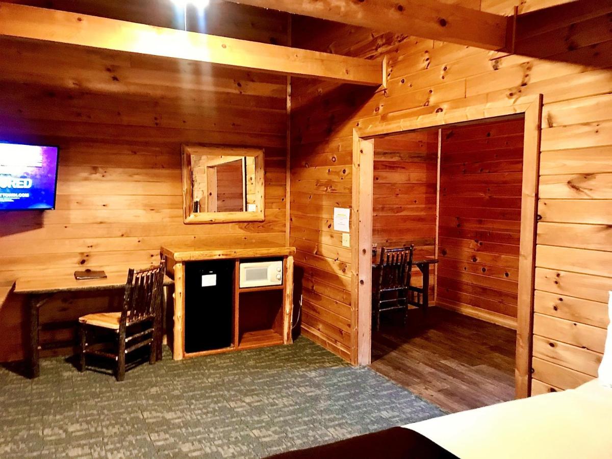 | Mountain Top Inn and Resort