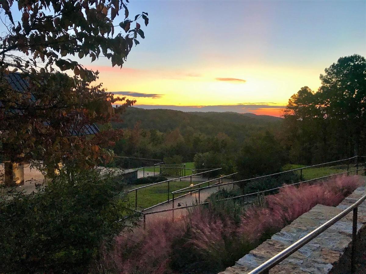 | Mountain Top Inn and Resort