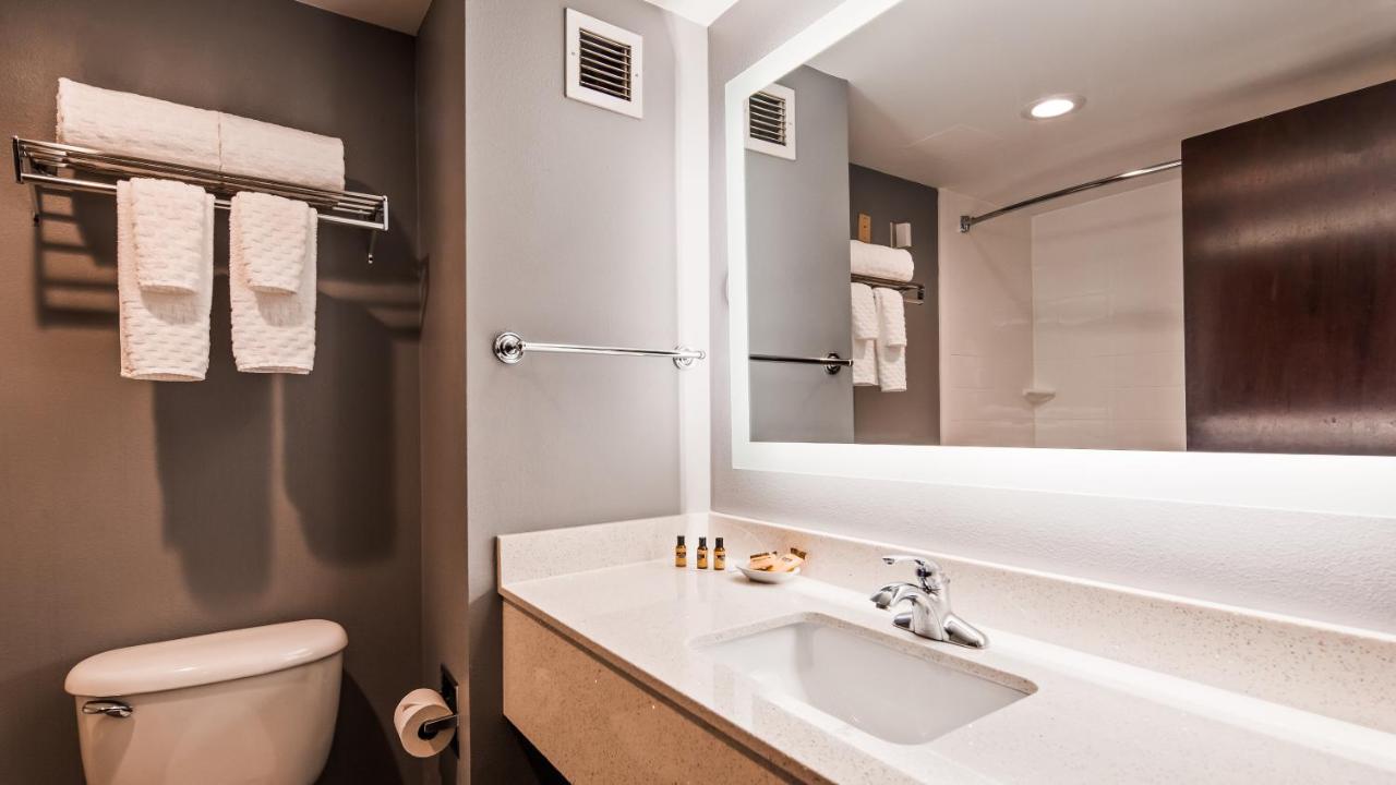 | Best Western Plus Fairfield Hotel
