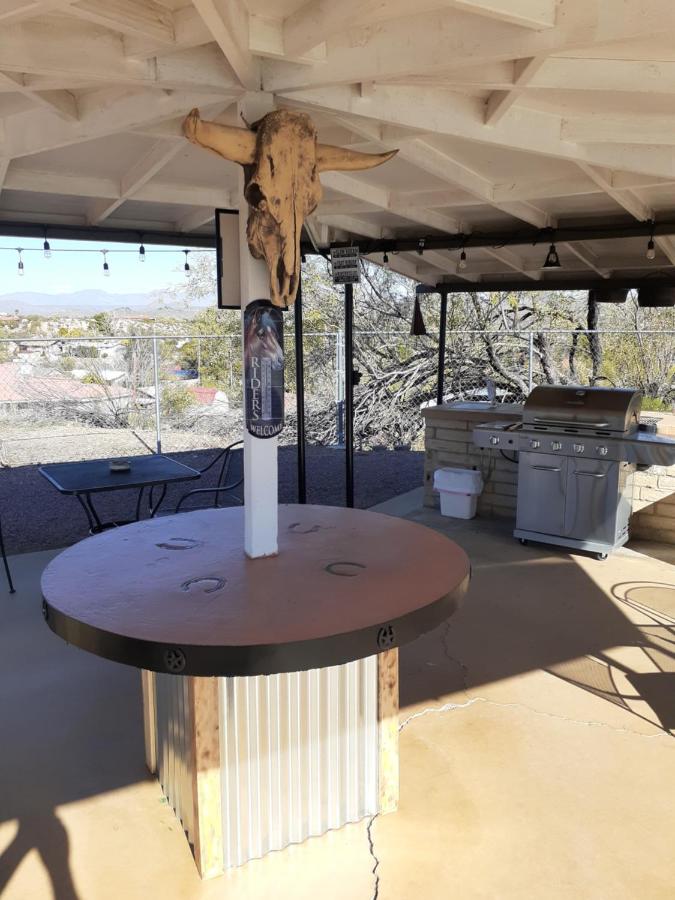 | Stagecoach Suites