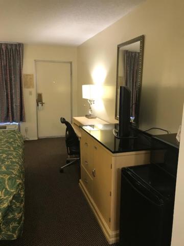 Deluxe Single Room at Western Motel