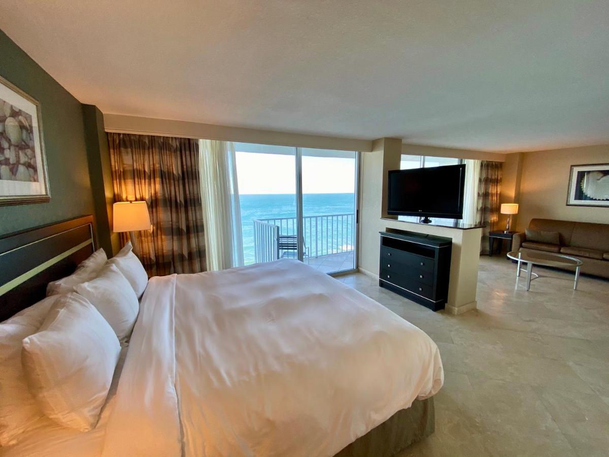 Oceanfront Studio Suite with Spa Bath - Non-Smoking at Radisson Suite Hotel Oceanfront