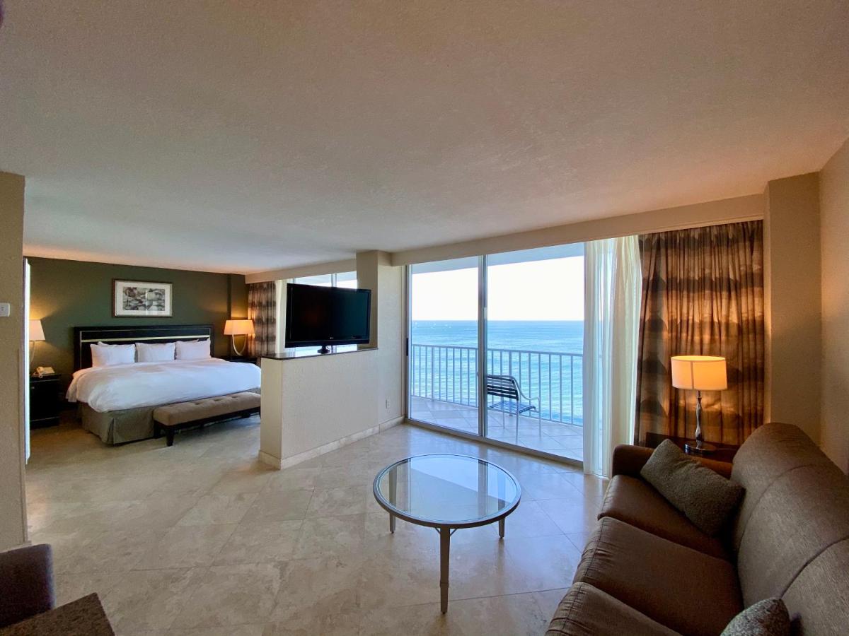 Oceanfront Studio Suite with Spa Bath - Non-Smoking at Radisson Suite Hotel Oceanfront