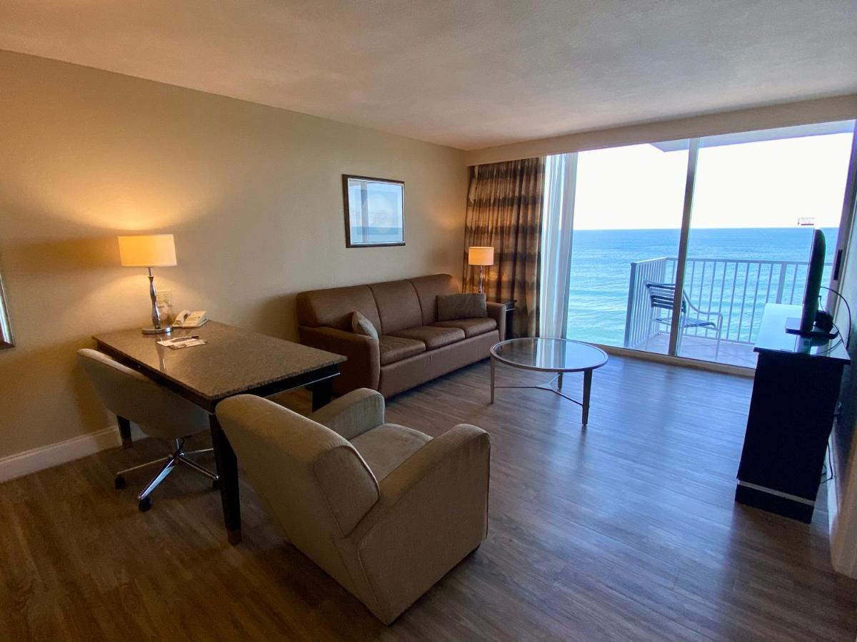  | Radisson Suite Hotel Oceanfront