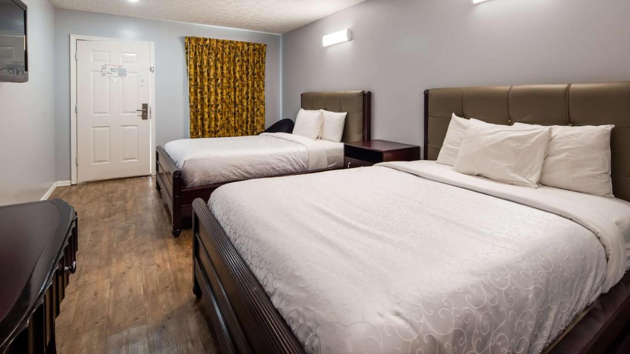 | Apple Valley Inn Pigeon Forge