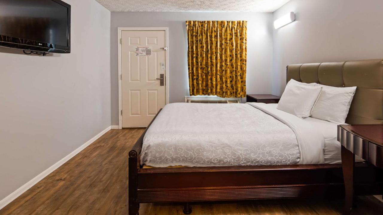 | Apple Valley Inn Pigeon Forge
