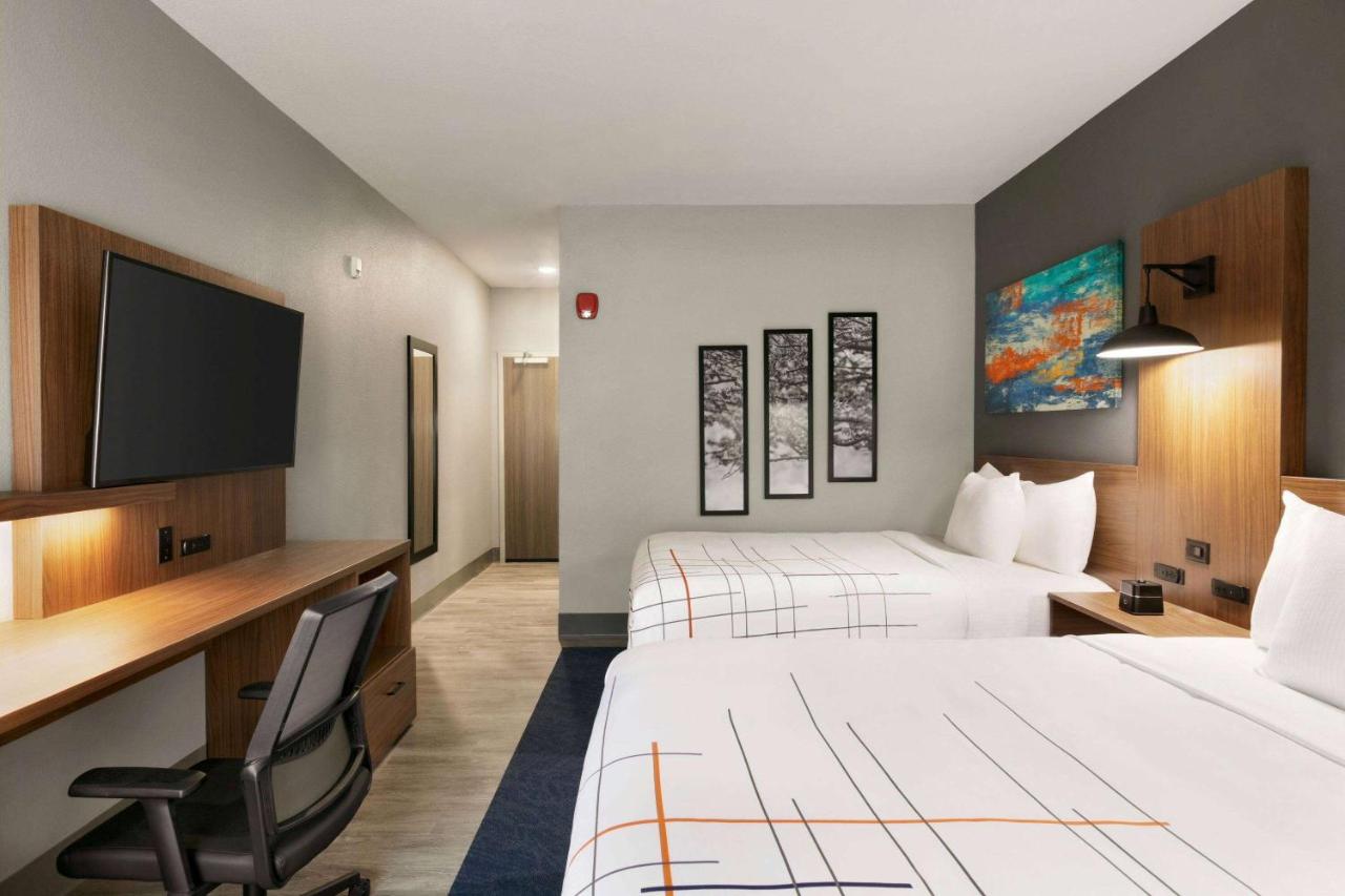 Queen Room with Two Queen Beds - Non-Smoking at La Quinta Inn & Suites by Wyndham College Station North
