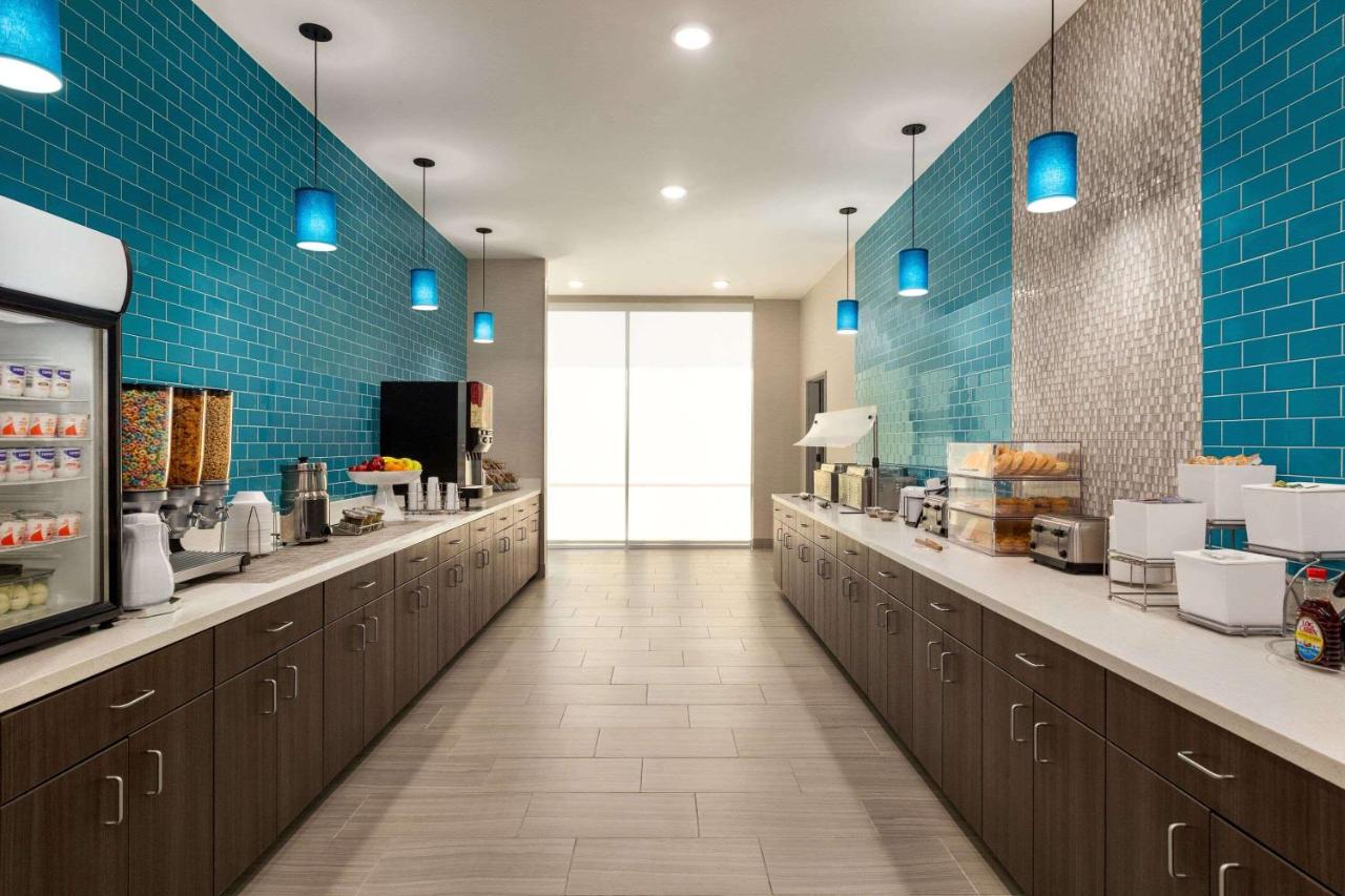  | La Quinta by Wyndham Gainesville
