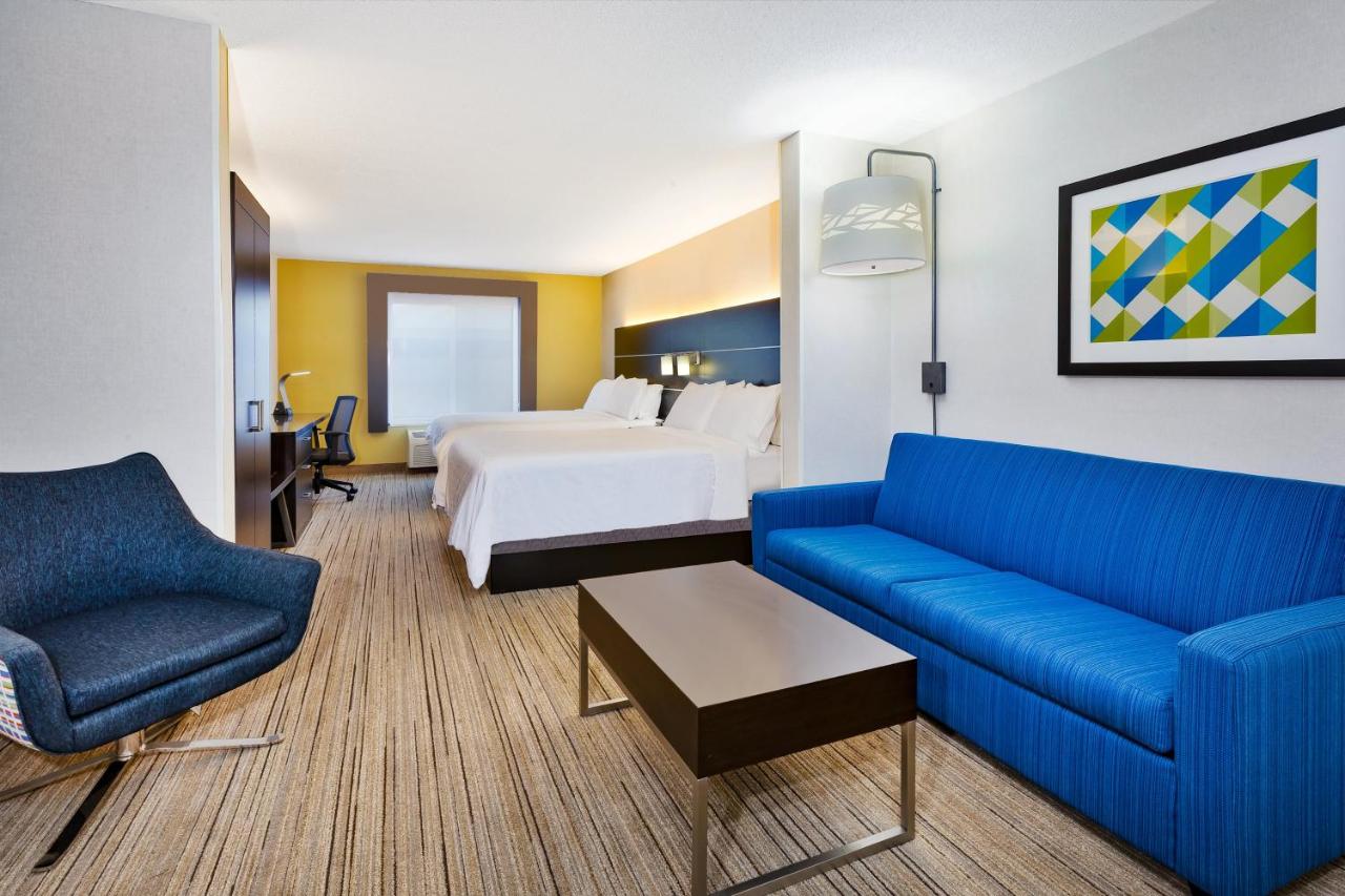 | Holiday Inn Express Hotel & Suites Cleveland-Richfield, an IHG Hotel