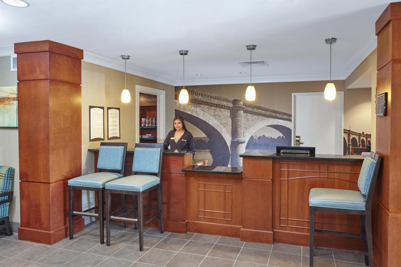  | Staybridge Suites Glenview, an IHG Hotel