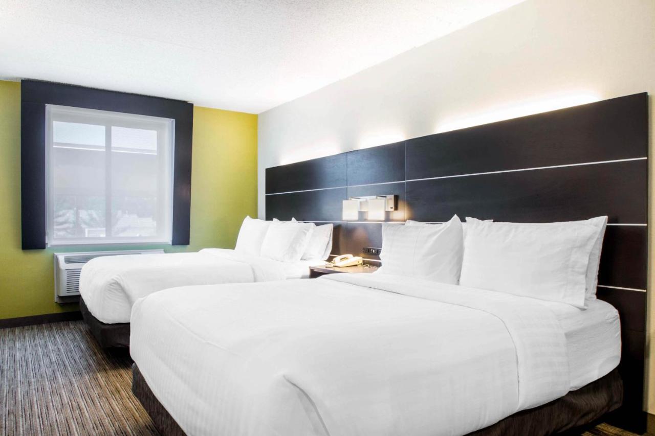  | Holiday Inn Express & Suites - Albany Airport - Wolf Road, an IHG Hotel