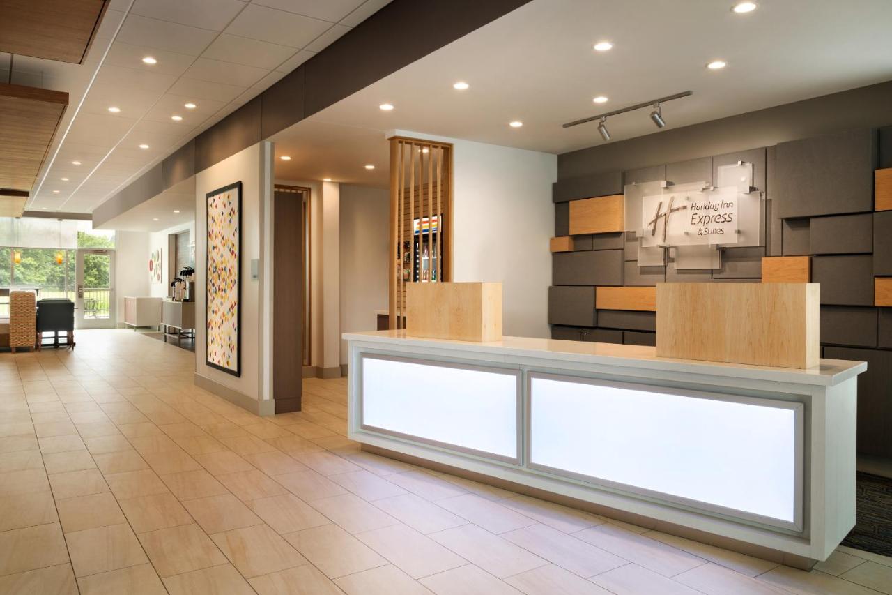| Holiday Inn Express & Suites Brunswick-Harpers Ferry Area, an IHG Hotel