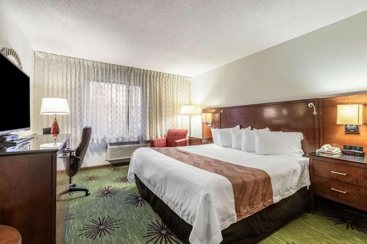King Room - Non-Smoking at Quality Inn & Suites Albert Lea