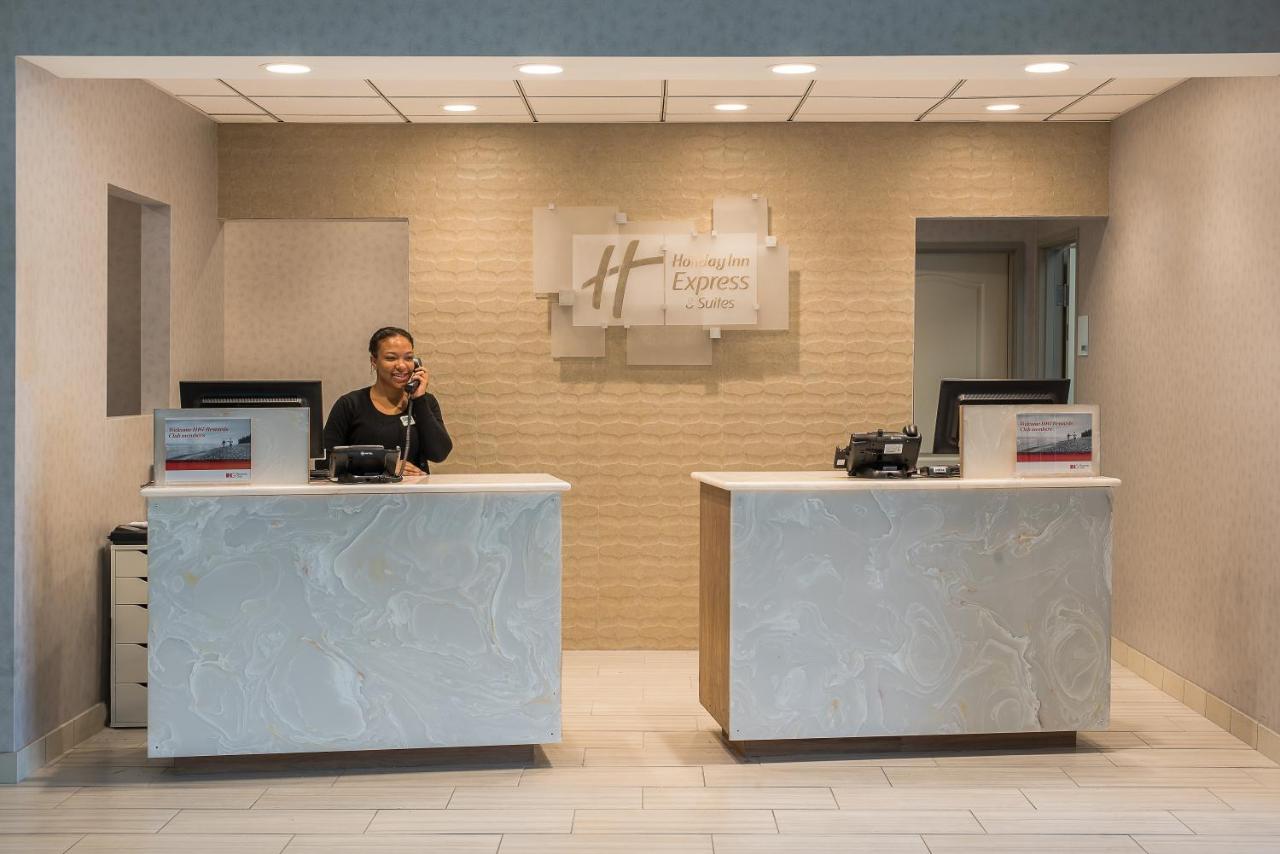 | Holiday Inn Express & Suites Norwood, an IHG Hotel