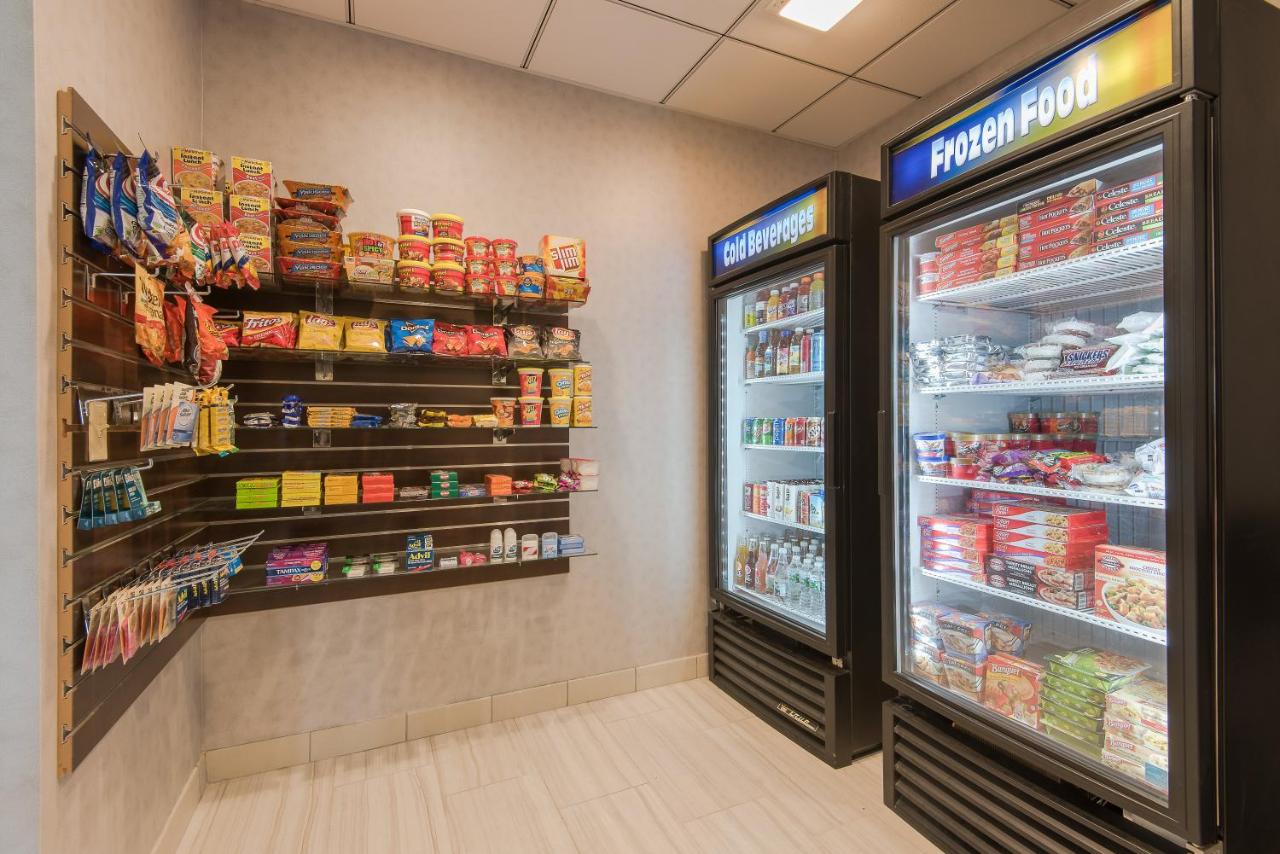 | Holiday Inn Express & Suites Norwood, an IHG Hotel