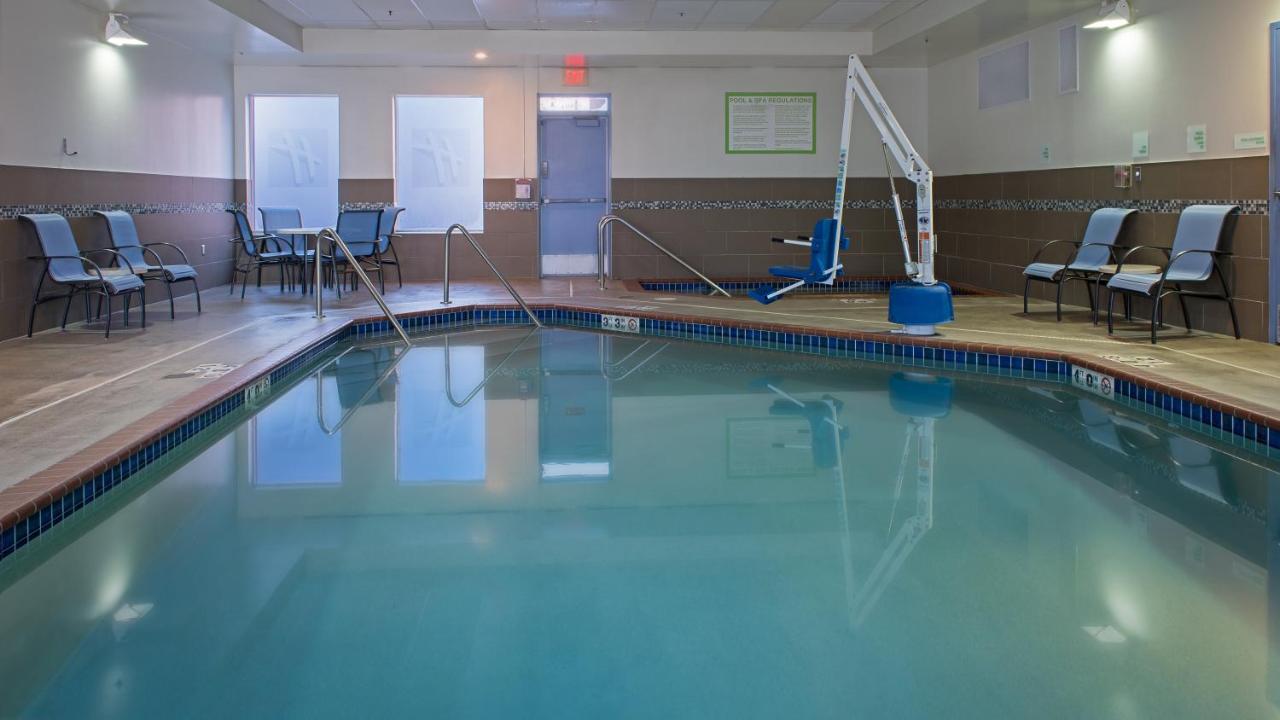 | Holiday Inn St. Paul Downtown, an IHG Hotel
