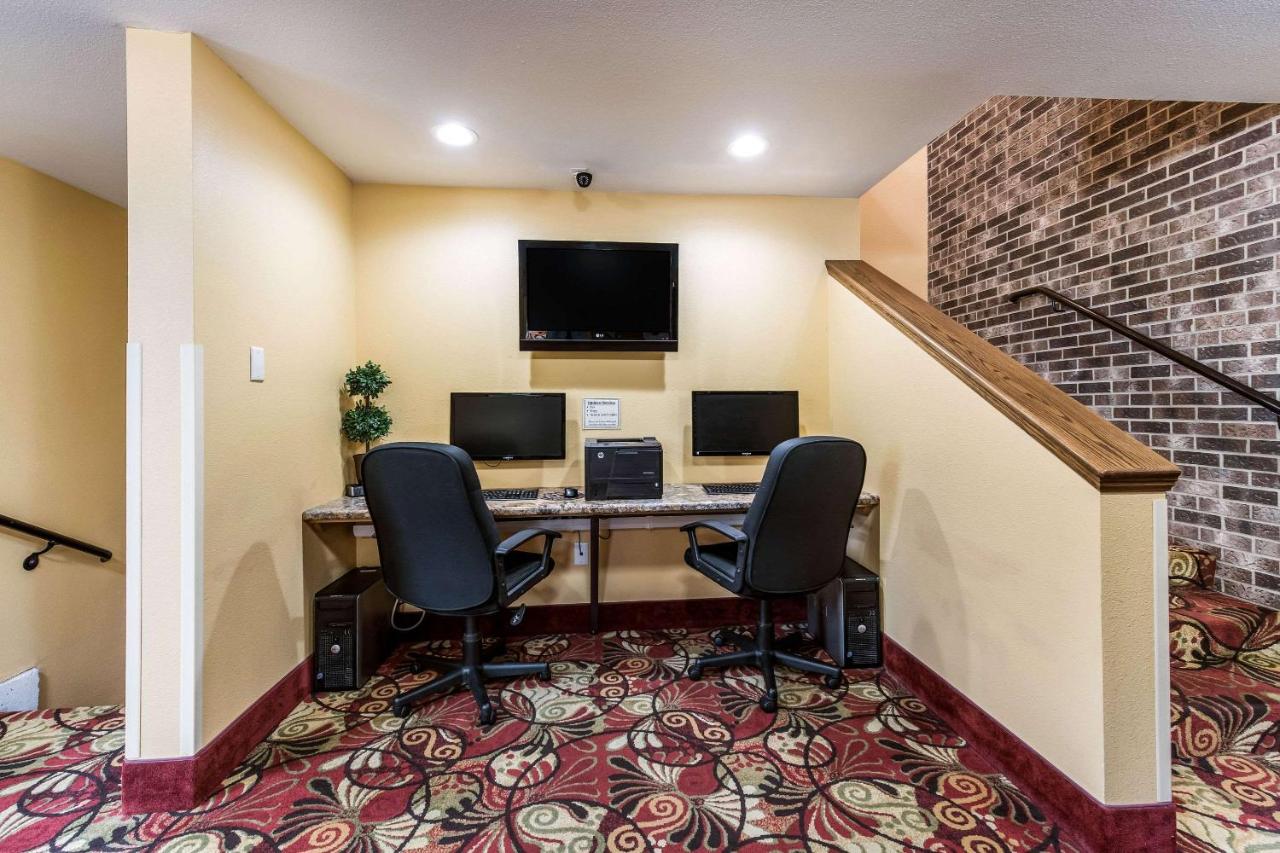 | Econo Lodge Rochester