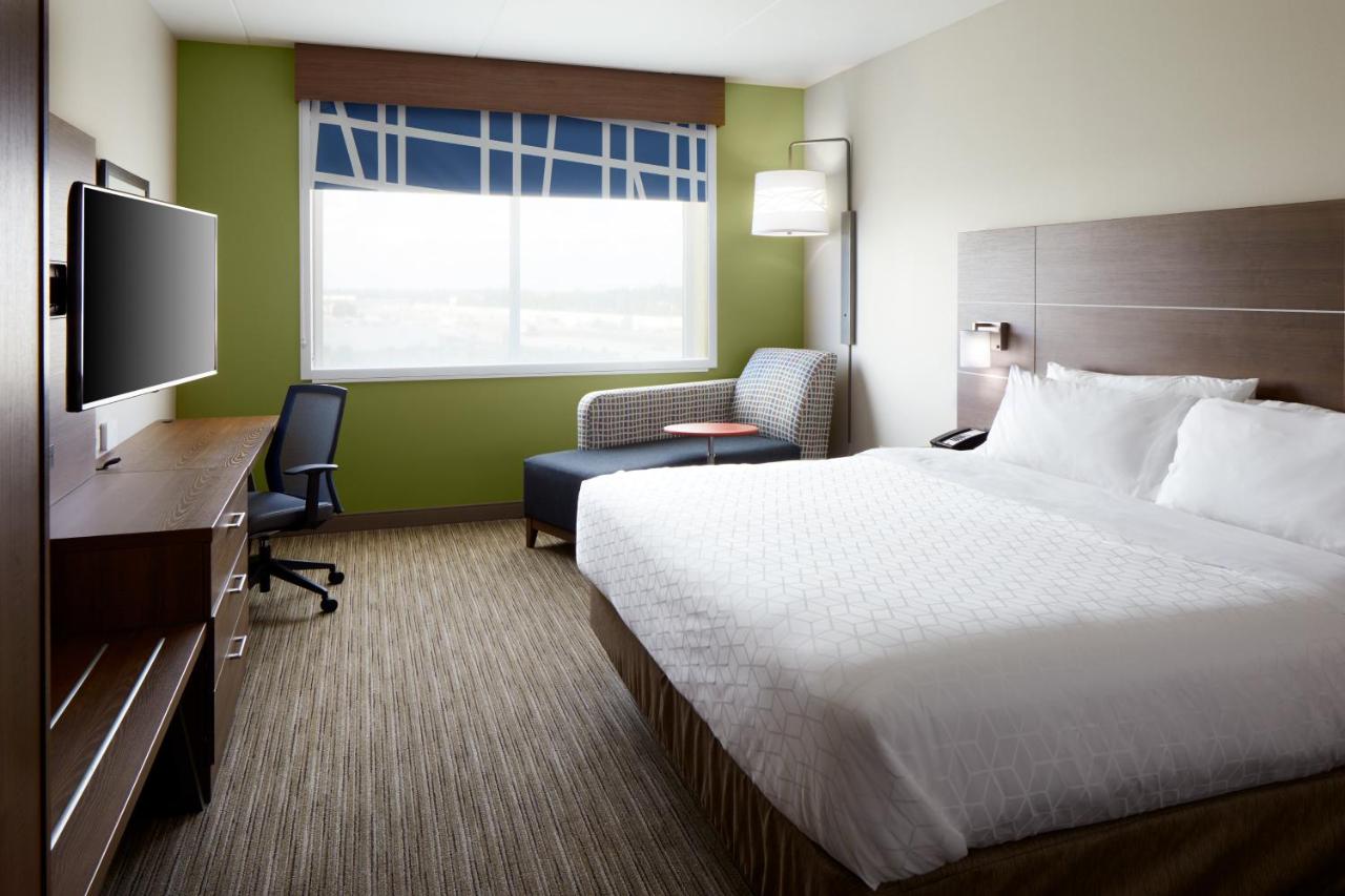  | Holiday Inn Express & Suites-Cincinnati North - Liberty Way