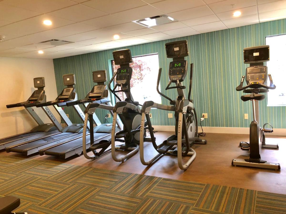| Holiday Inn Express Great Barrington, an IHG Hotel