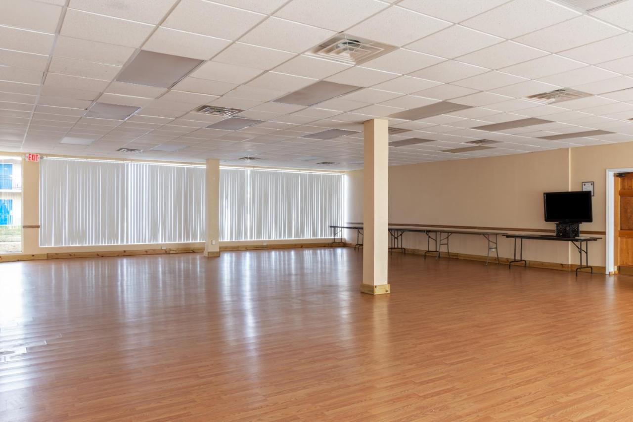  | Traveler's Place Inn & Suites