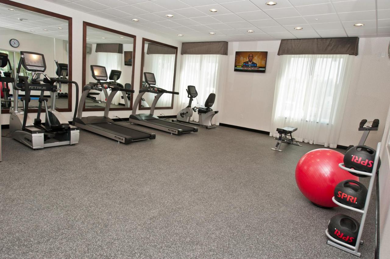 | Holiday Inn Express & Suites Columbus - Easton Area, an IHG Hotel