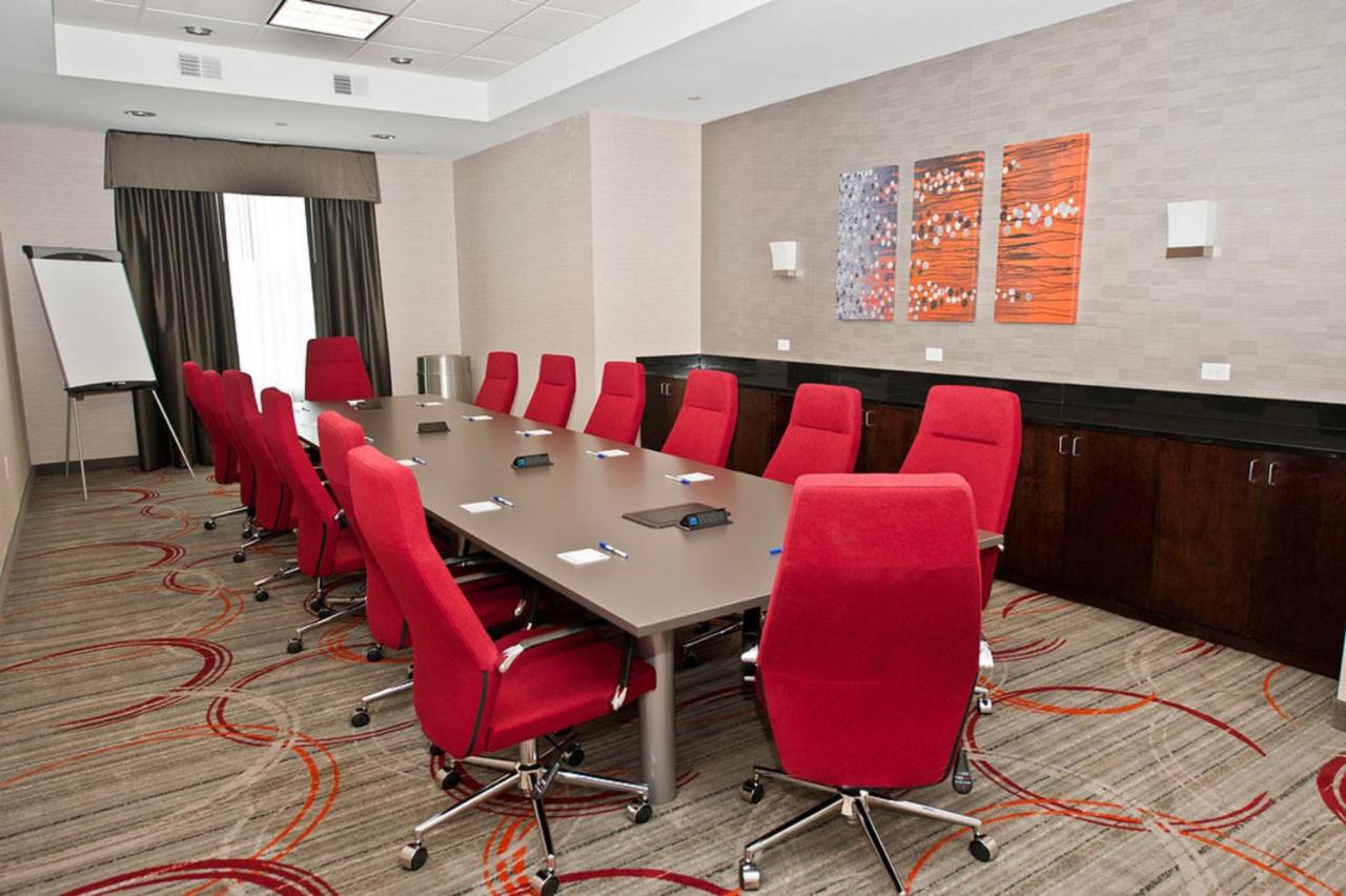 | Holiday Inn Express & Suites Columbus - Easton Area, an IHG Hotel