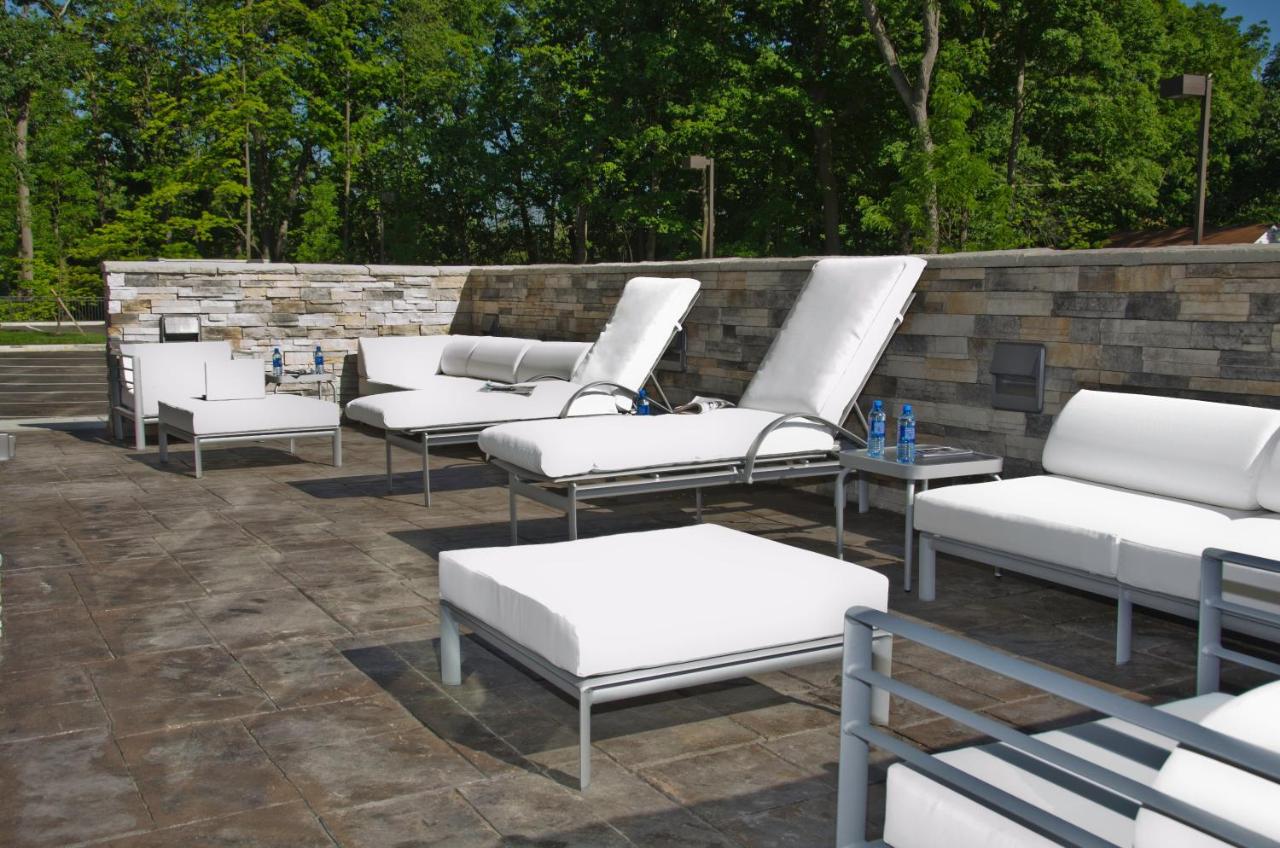 | Holiday Inn Express & Suites Columbus - Easton Area, an IHG Hotel