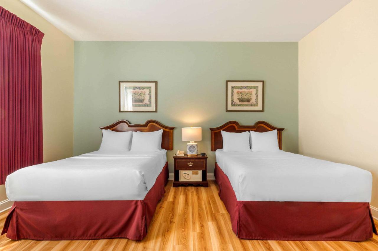 | The Carriage House Inn Newport, Ascend Hotel Collection