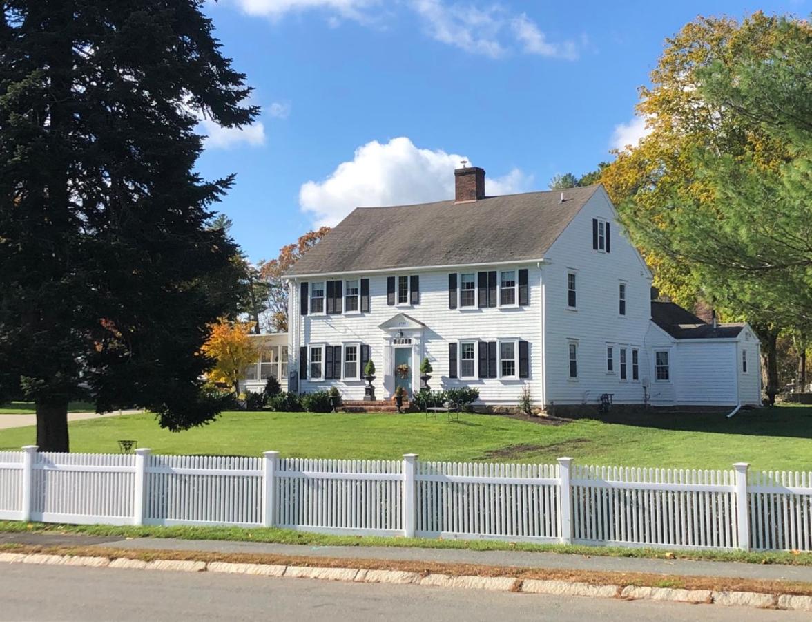 | Silvershell Inn