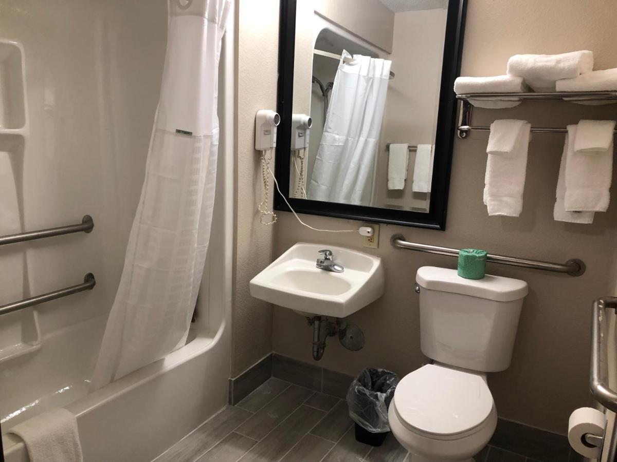 King Room - Mobility Access/Non-Smoking at Baymont by Wyndham Joliet